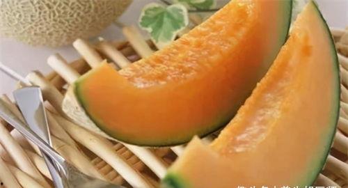 陈陈吃哈密瓜,一场甜蜜的味蕾之旅