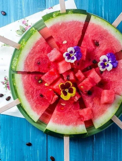 吃瓜吱吱儿,揭秘娱乐圈那些不为人知的幕后故事